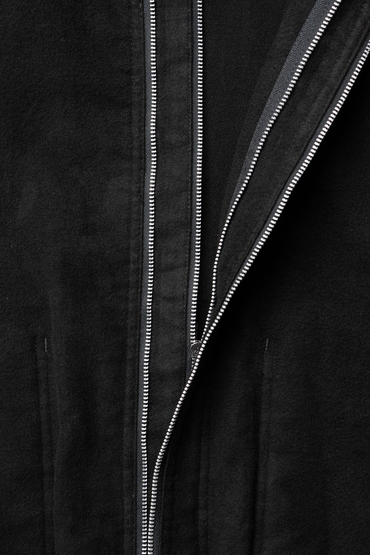 BIBLIOTHERK /  MOLESKIN ZIP SHORT BULOUSON "BLACK"