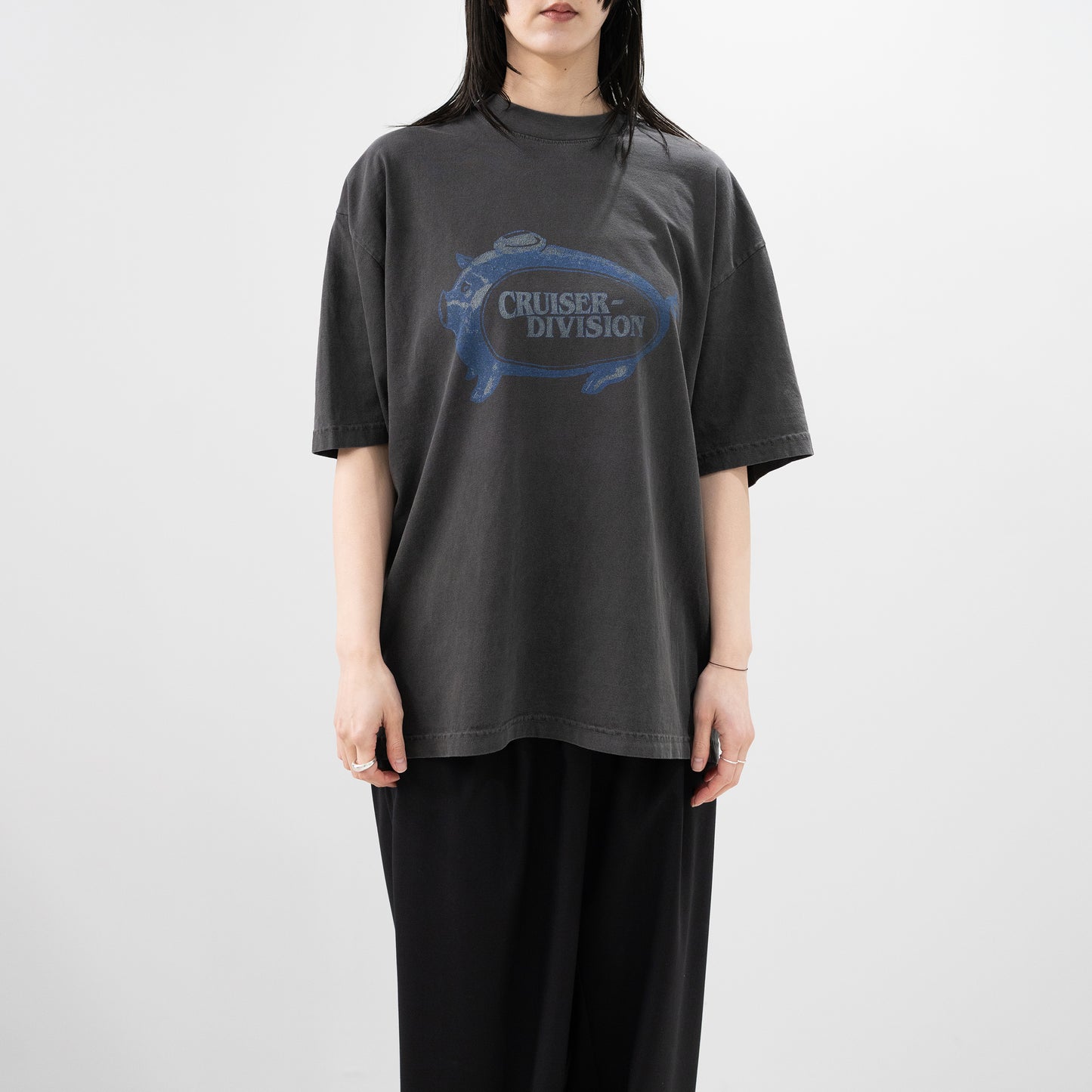 ESSAY/ OVERSIZED GARMENT DYE T-SHIRT "PIGGY BANK"