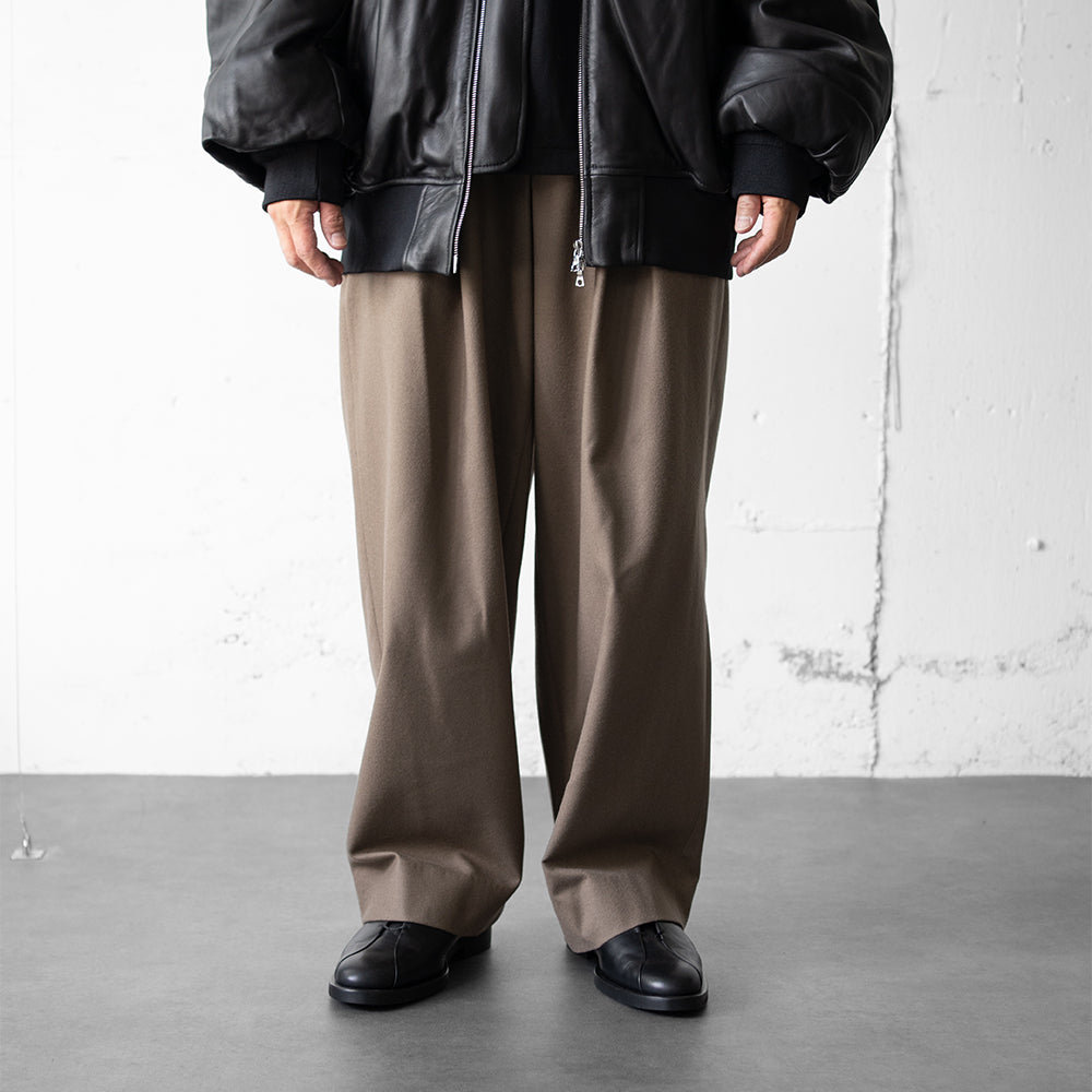 ssstein/ EASY WIDE TROUSERS "DARK BEIGE"