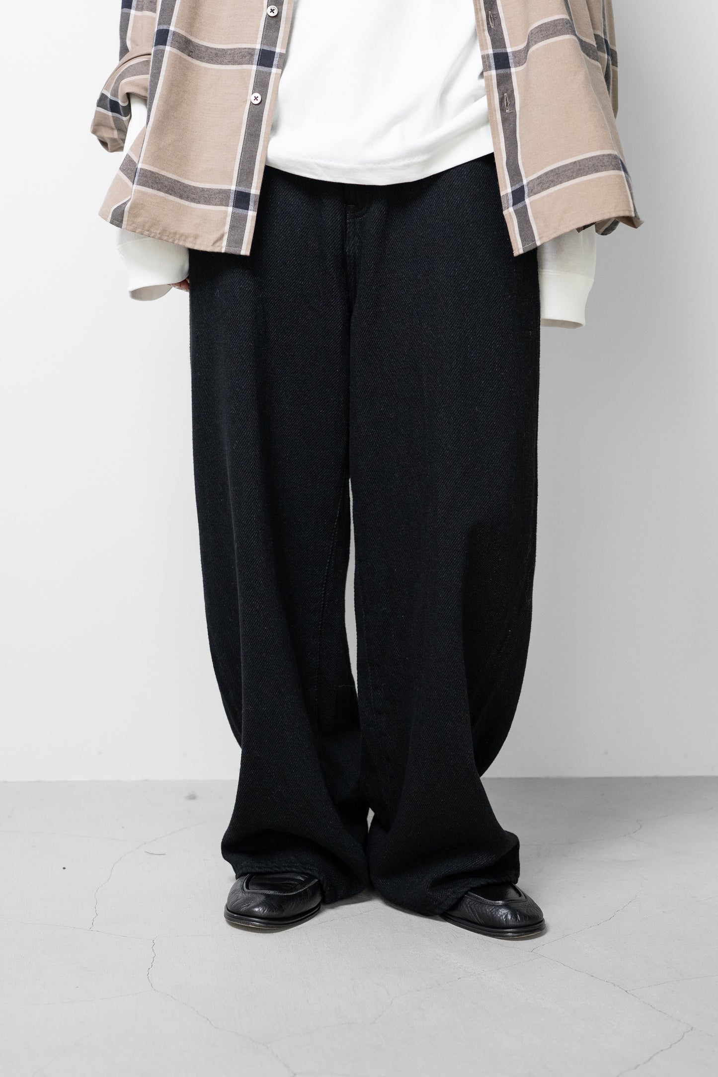 Afiit / LOOSE DENIM PANTS  "BLACK"