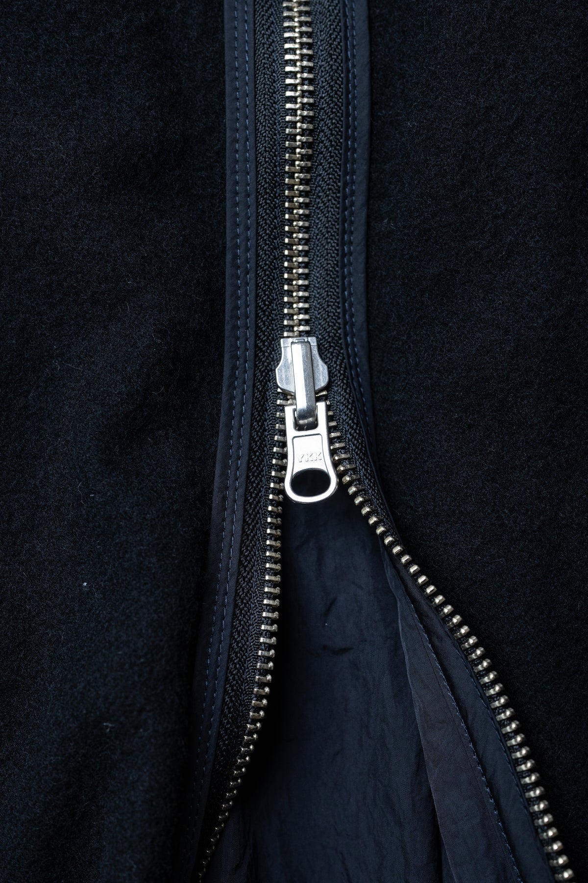 YOKE/ Wool Cashmere Fleece Reversible Blouson "Black"