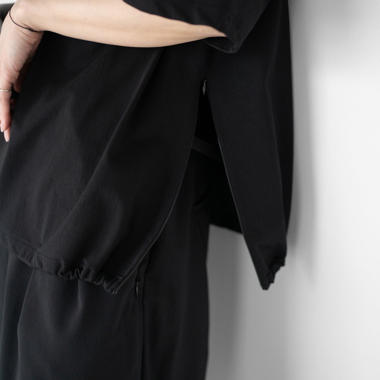 Afiit / SS PULLOVER "BLACK"