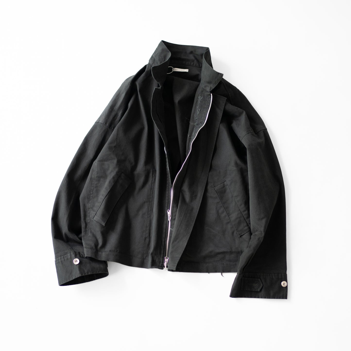 BIBLIOTHERK /  REVERSIBLE JACKET "BLACK"