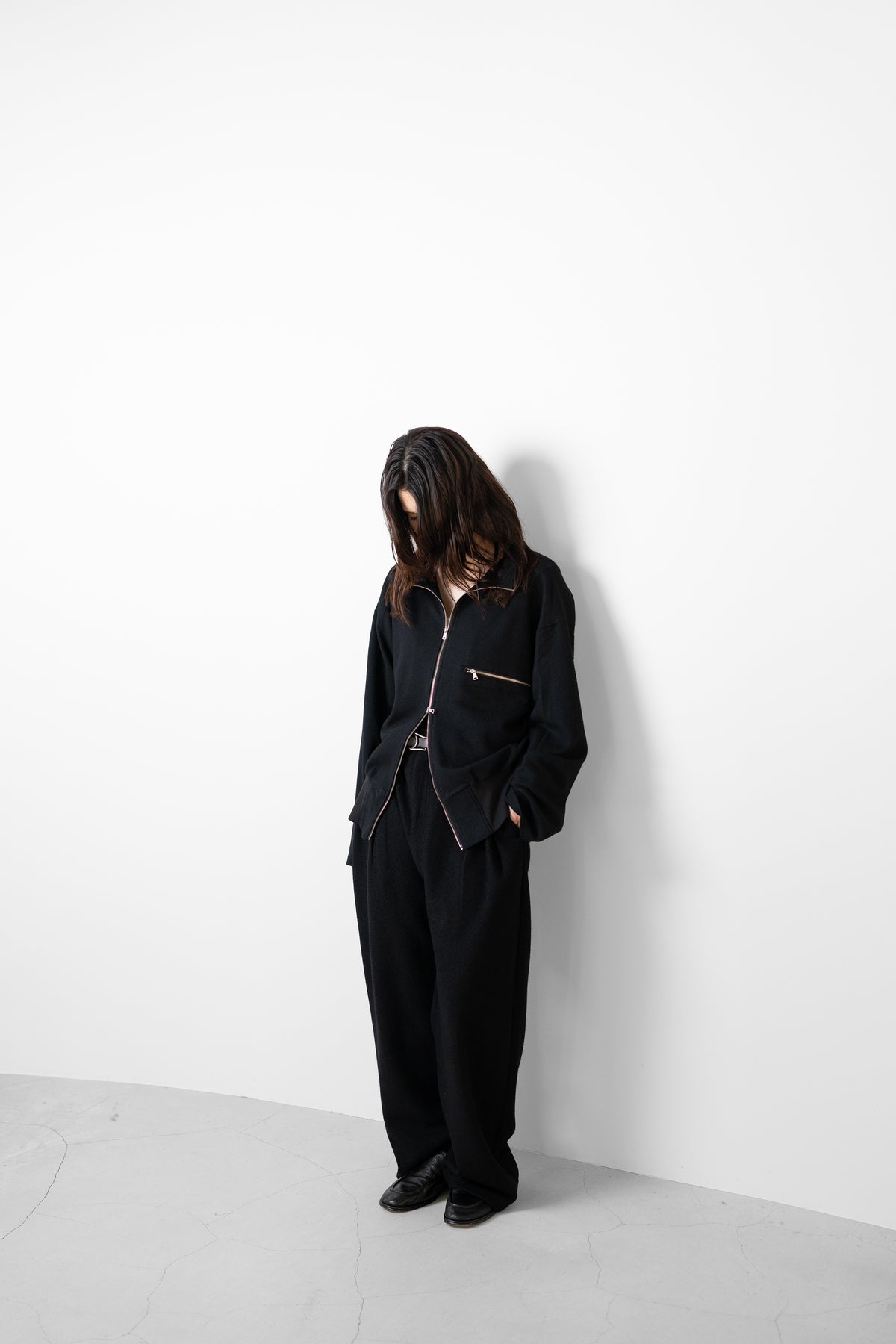 ANCELLM / SHRINK WOOL ZIP UP STAND BLOUSON "BLACK"
