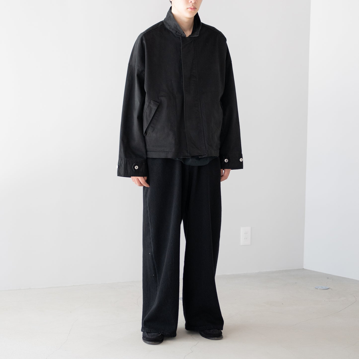 BIBLIOTHERK /  REVERSIBLE JACKET "BLACK"