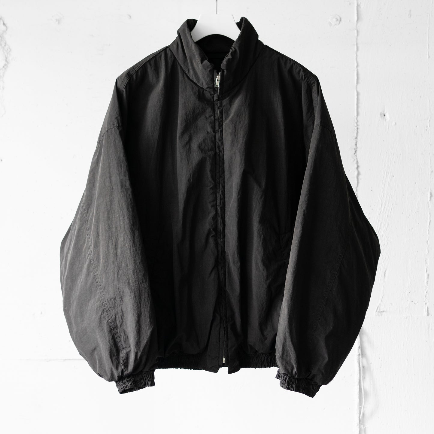 ssstein/ WINDPROOF NYLON PADDED JACKET "BLACK"