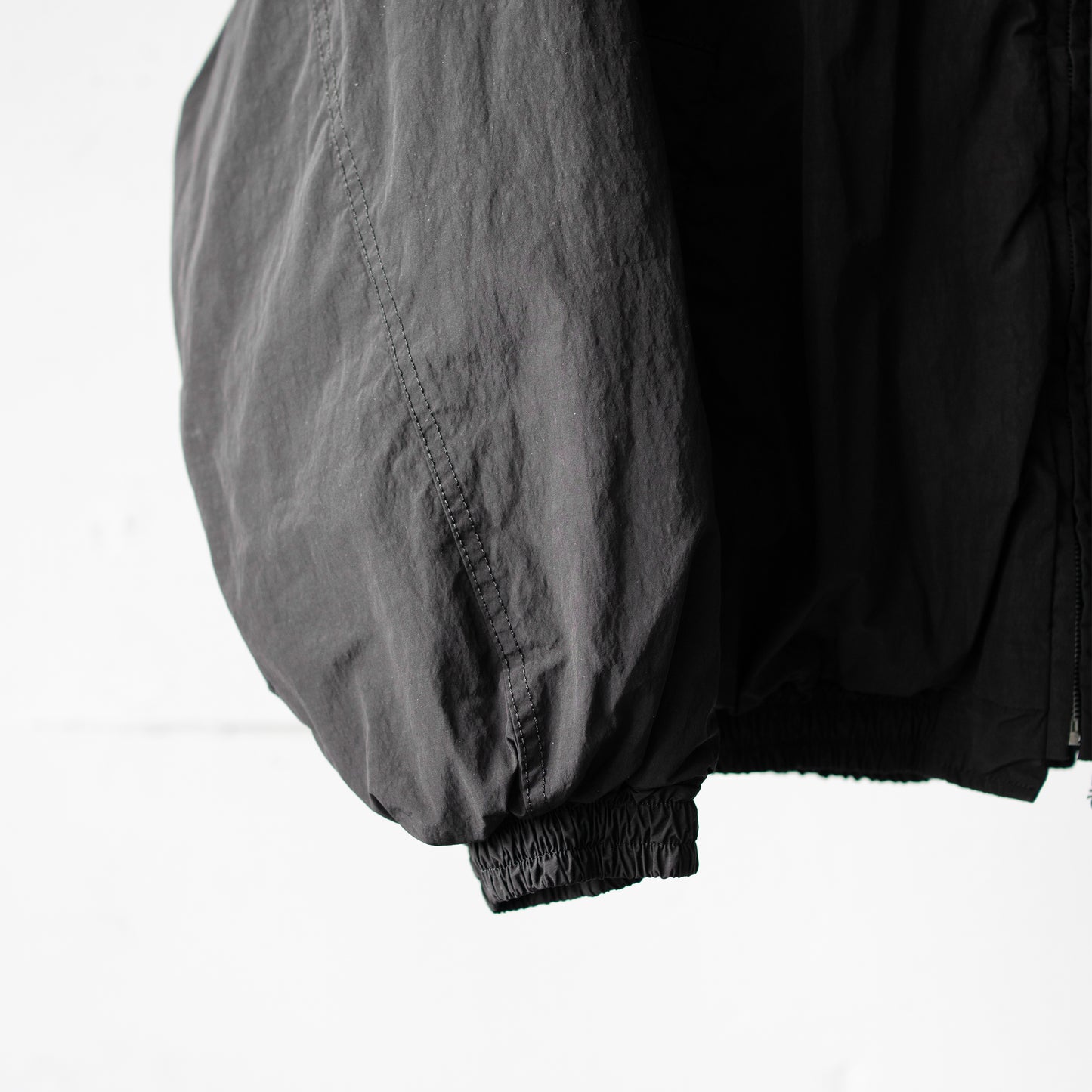 ssstein/ WINDPROOF NYLON PADDED JACKET "BLACK"