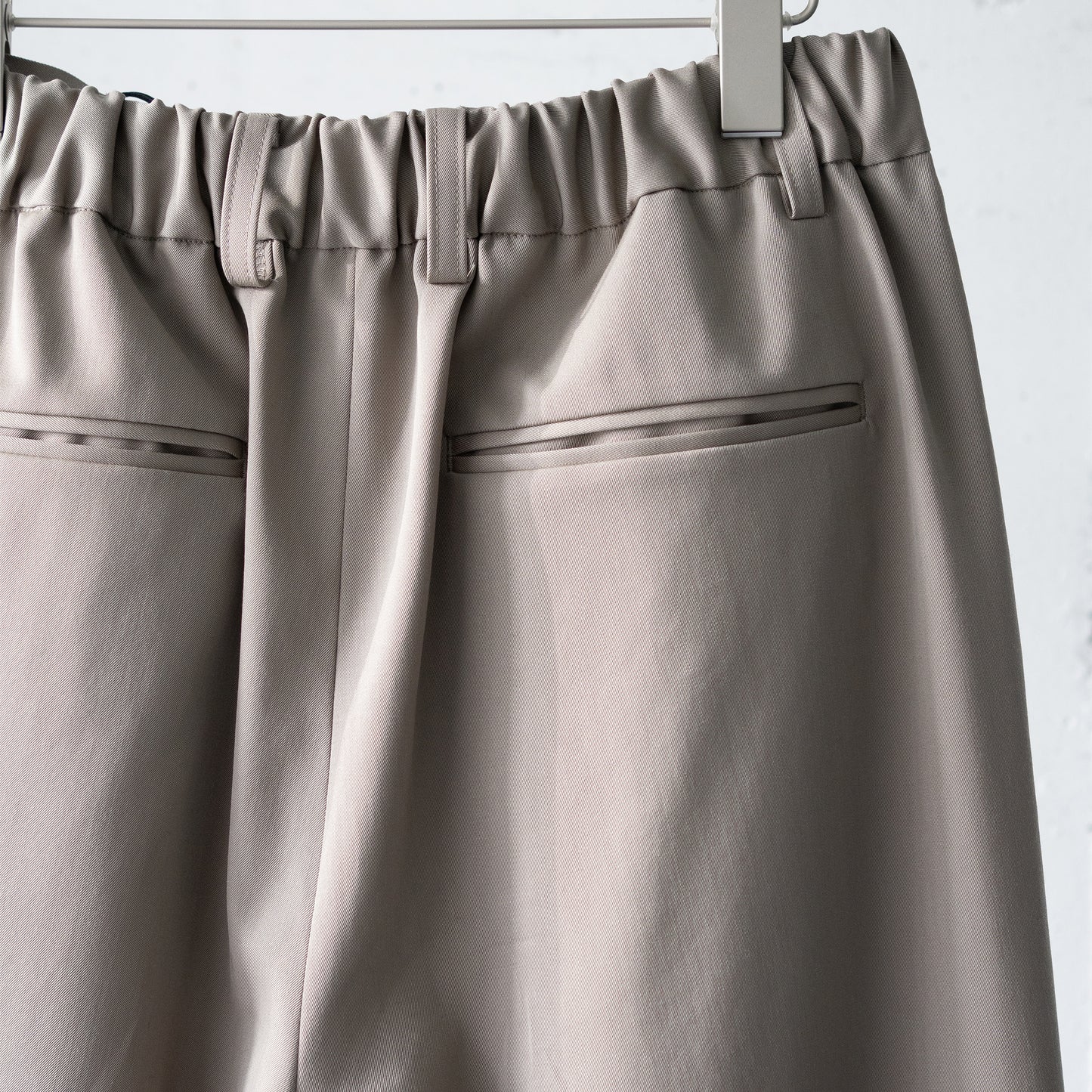 ssstein/ TWIST SEAM WIDE EASY TROUSERS "TAUPE BEIGE"