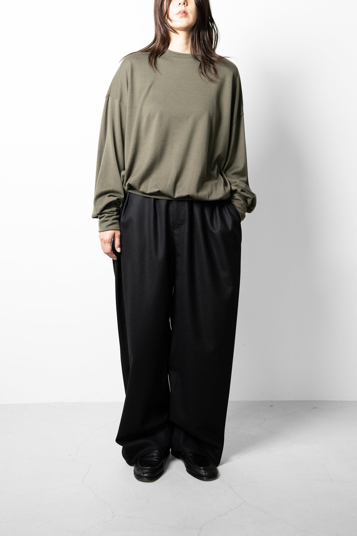 barbell object / wool bo top "khaki"