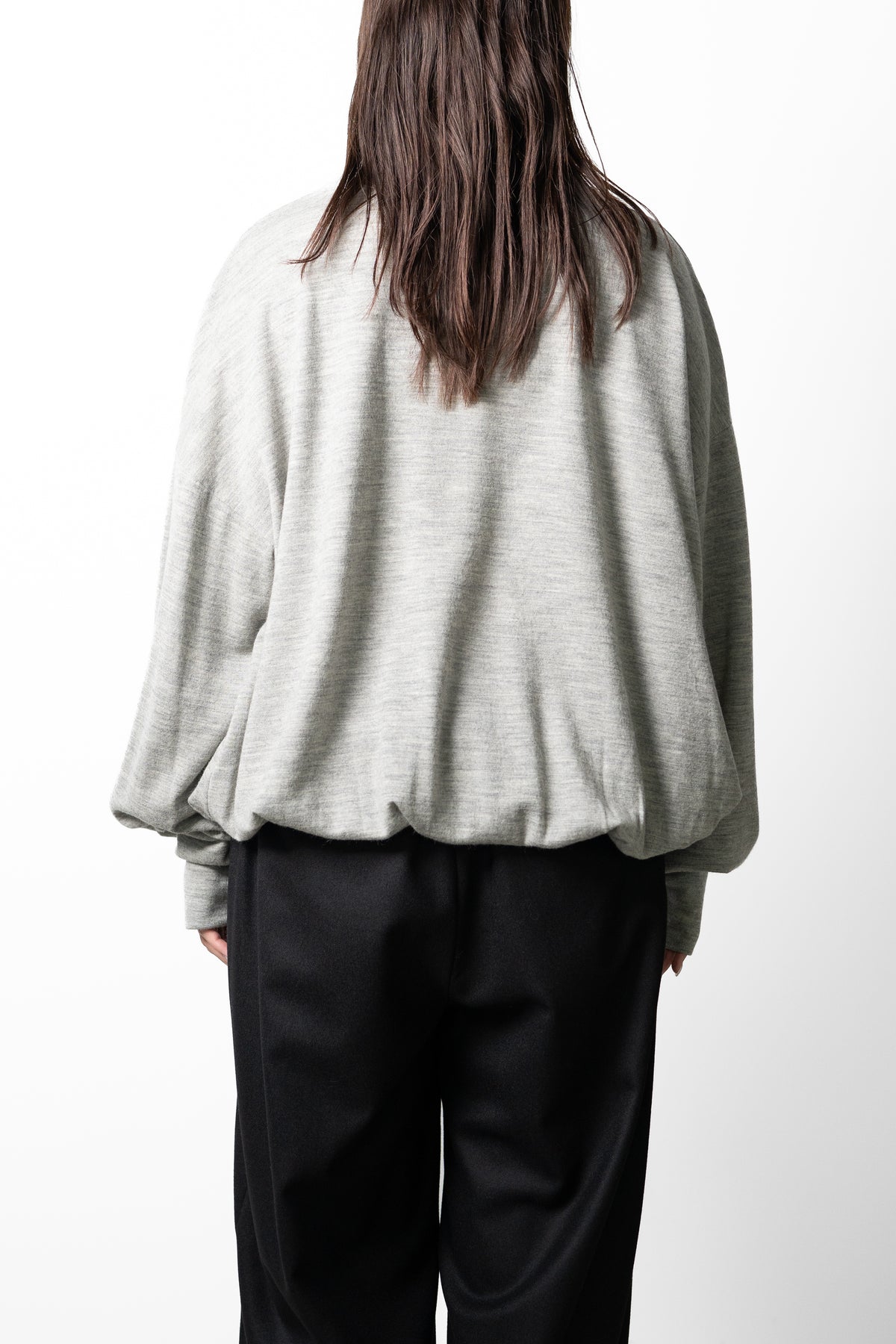 barbell object / wool bo top "gray"