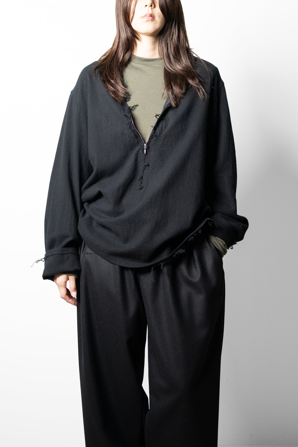 barbell object / v top "black"