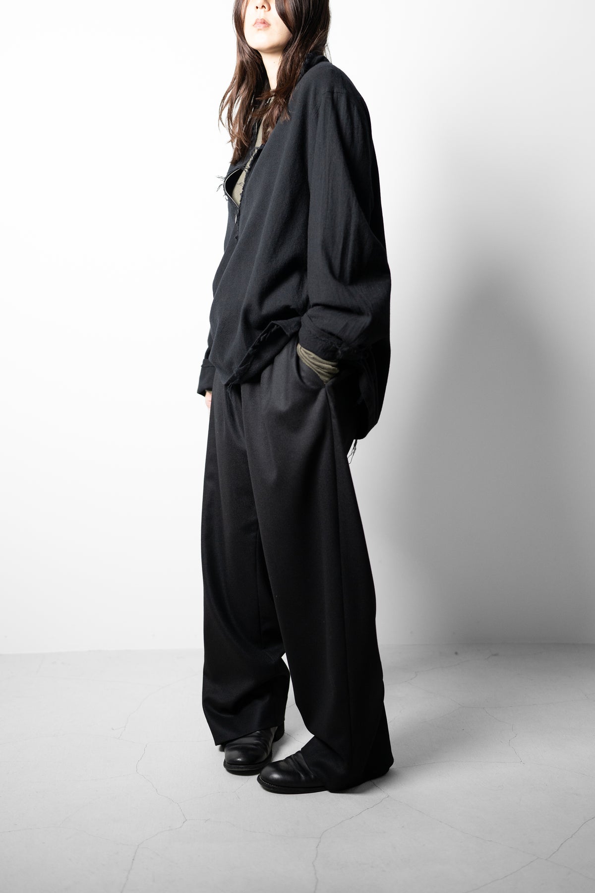 barbell object / v top "black"