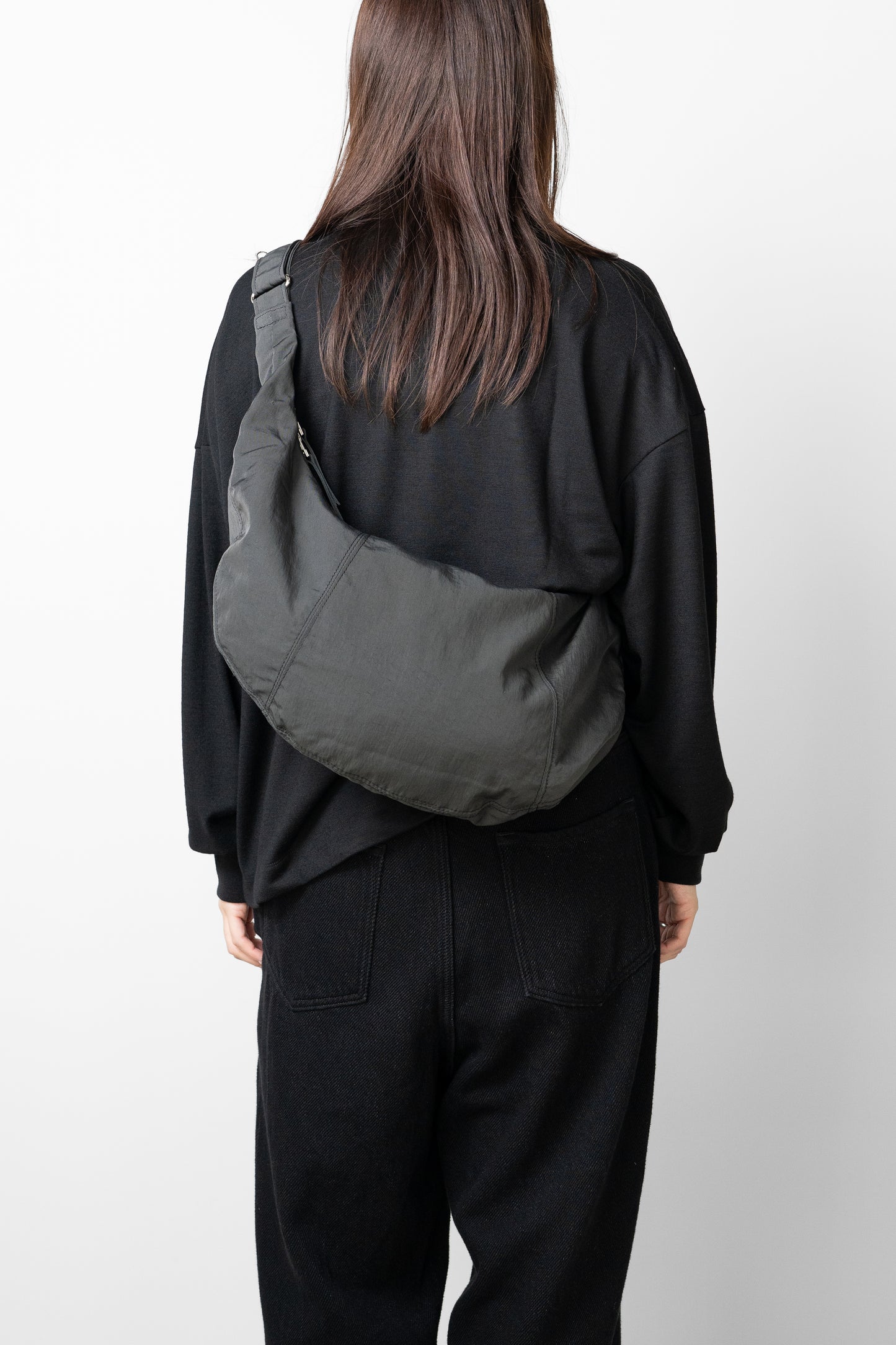 YOKE/ Nylon Circle Shoulder Bag "BLACK"