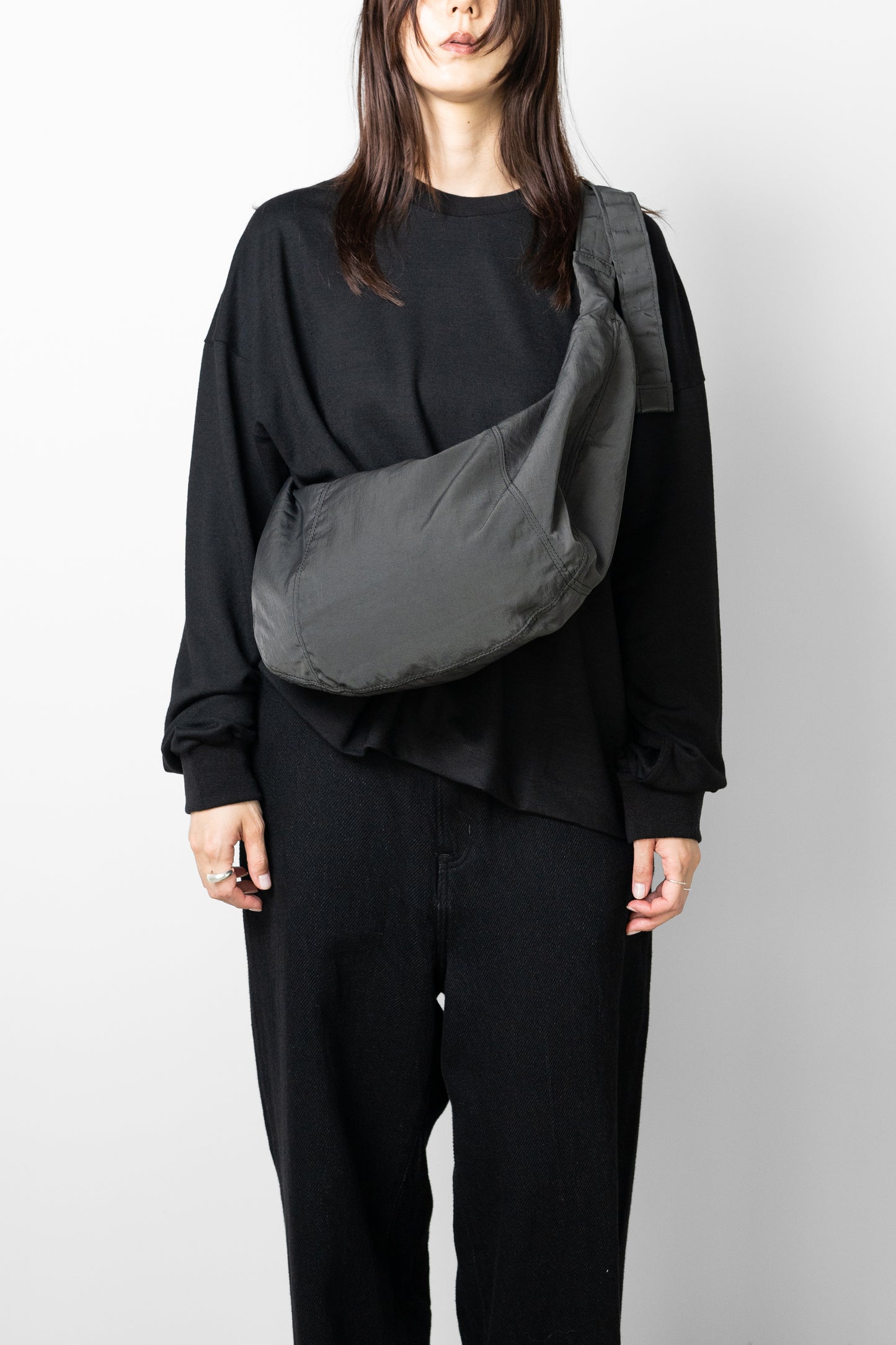 YOKE/ Nylon Circle Shoulder Bag "BLACK"