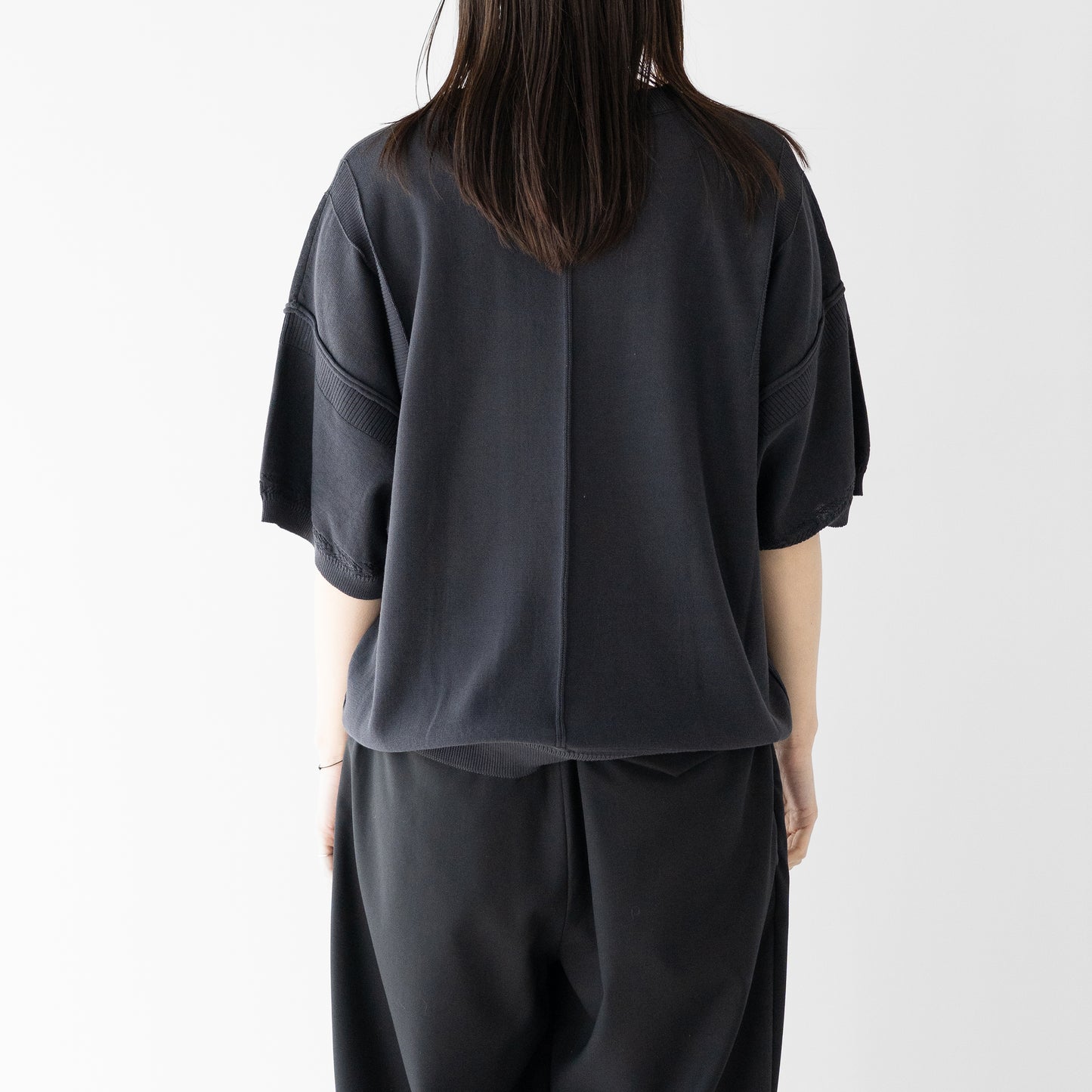 YASHIKI / Mebuki S/S Knit "CHARCOAL"