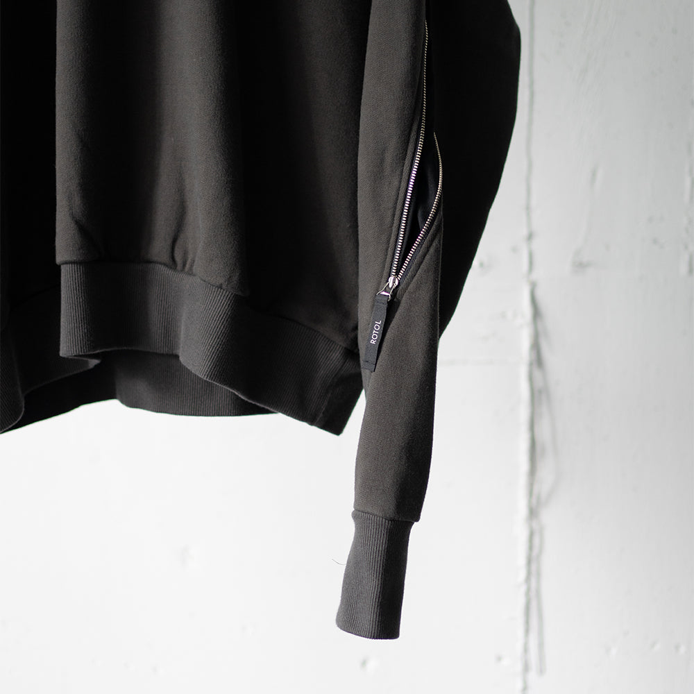 ROTOL/ TRANSFORM CREW NECK SWEAT "BLACK"