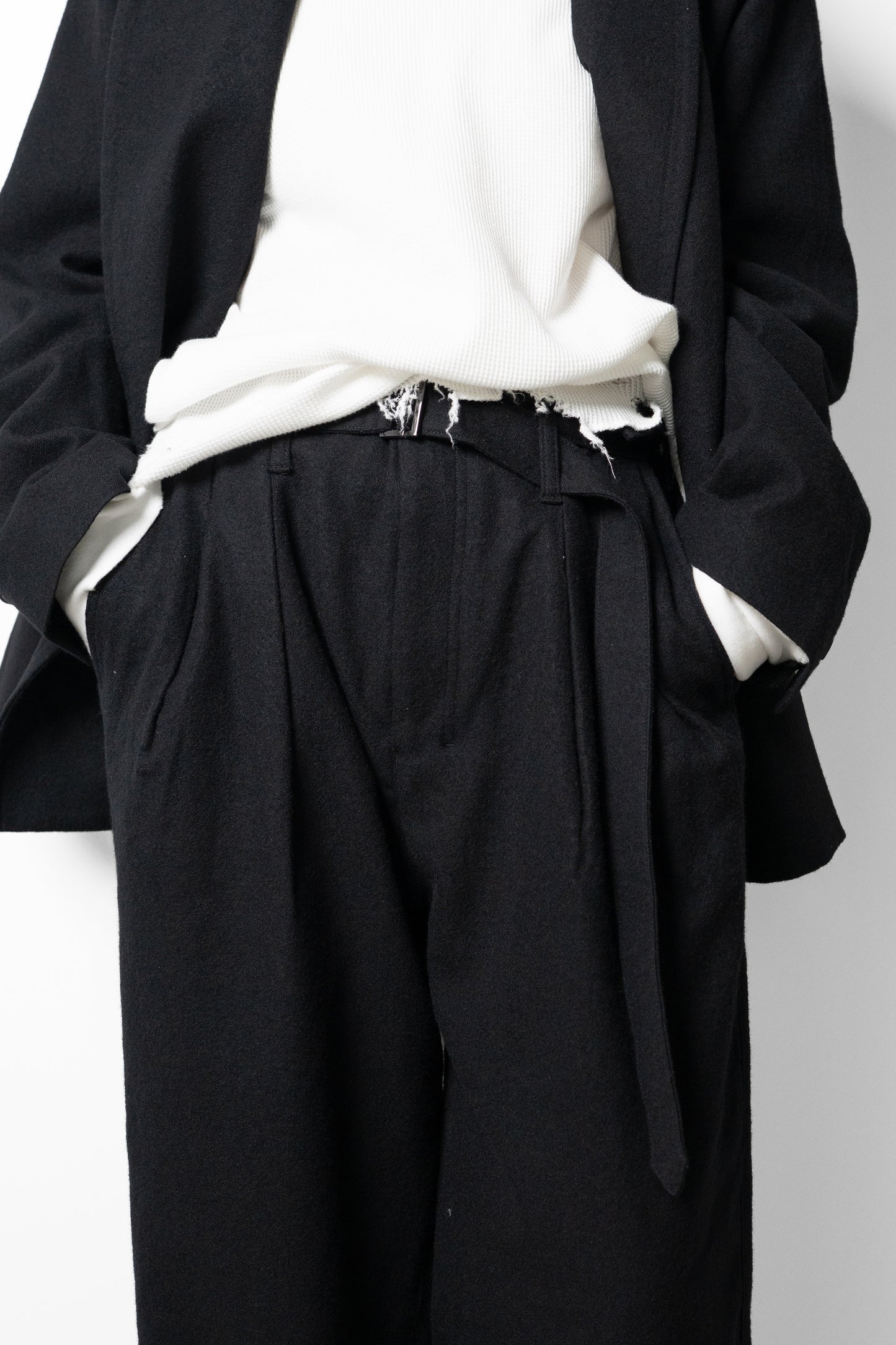 ANCELLM / WOOL BELTED WIDE SLACKS "BLACK"
