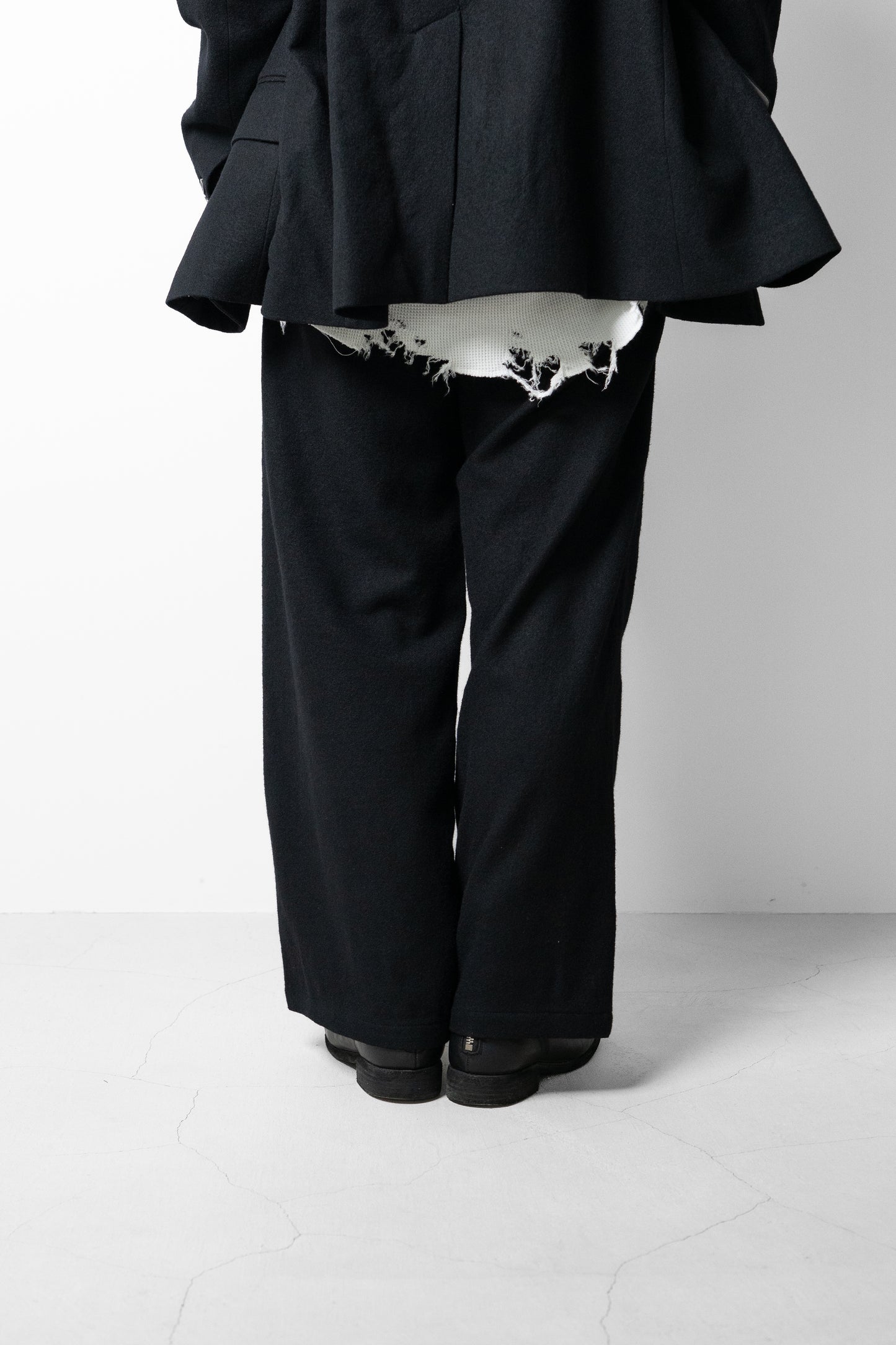 ANCELLM / WOOL BELTED WIDE SLACKS "BLACK"