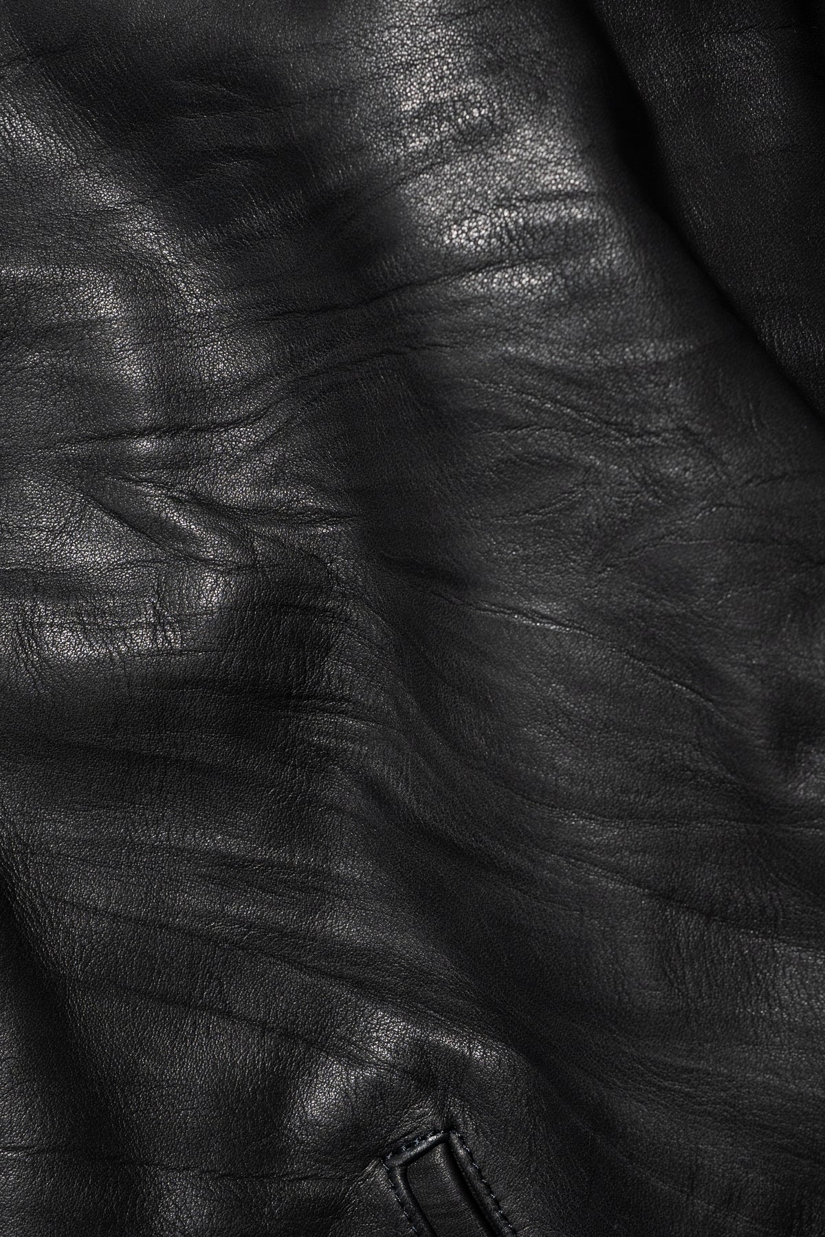 VUJA DÉ / Bale Leather Cocoon Bomber in Calfskin "Black"
