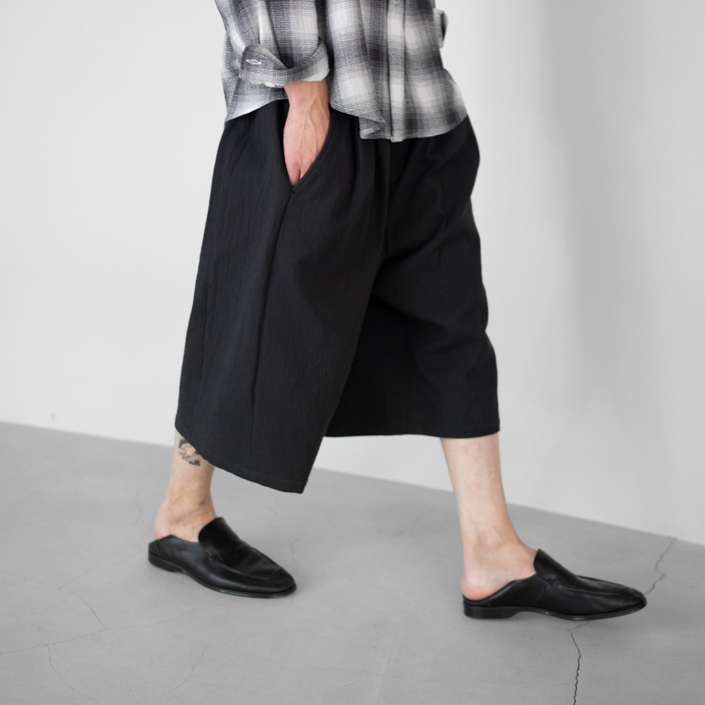 Blanc YM/ Cotton Buggy Half Pants "Black"
