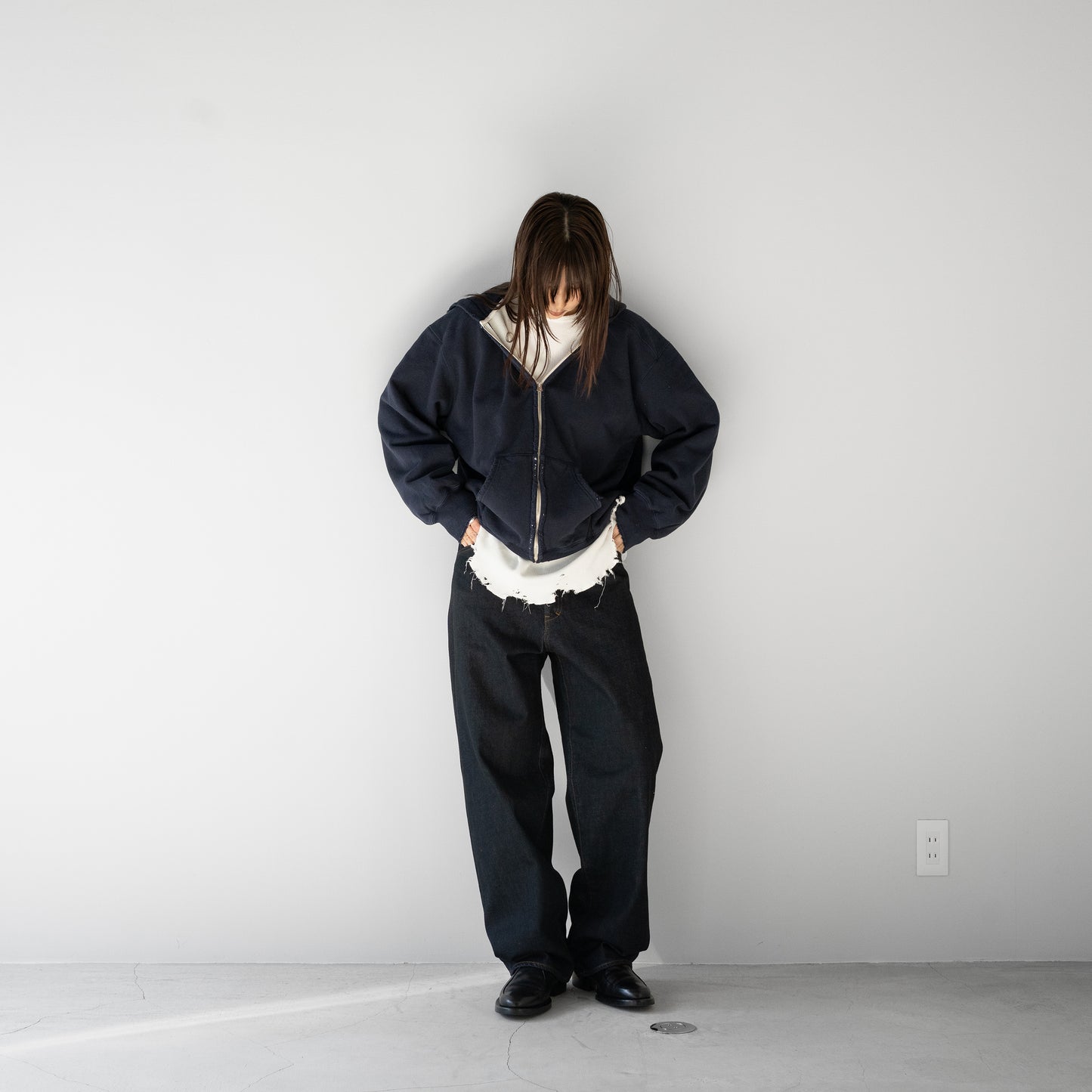 ANCELLM / ZIP HOODIE "NAVY"