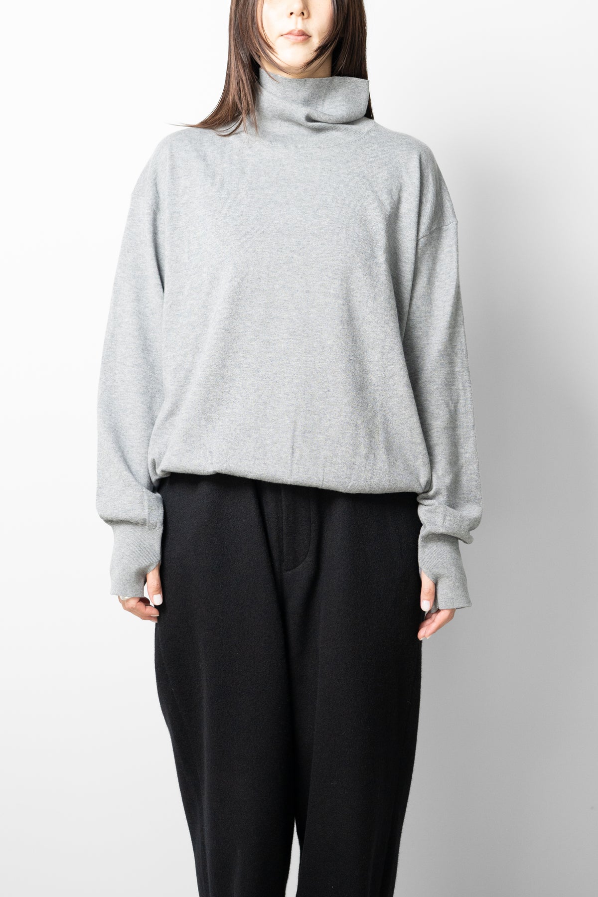 Afiit / COTTON CASHMERE TURTLE LS "GRAY"