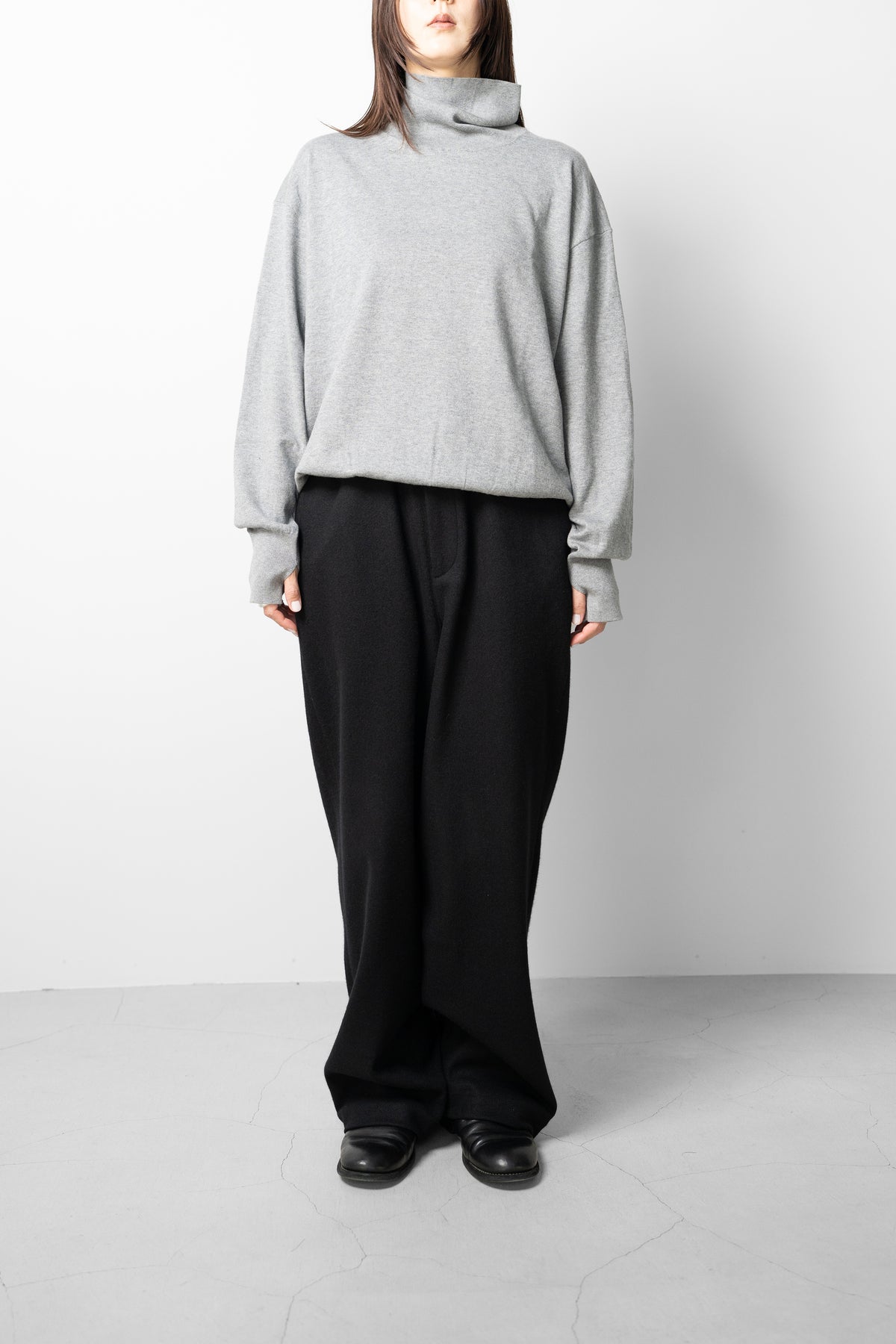 Afiit / COTTON CASHMERE TURTLE LS "GRAY"