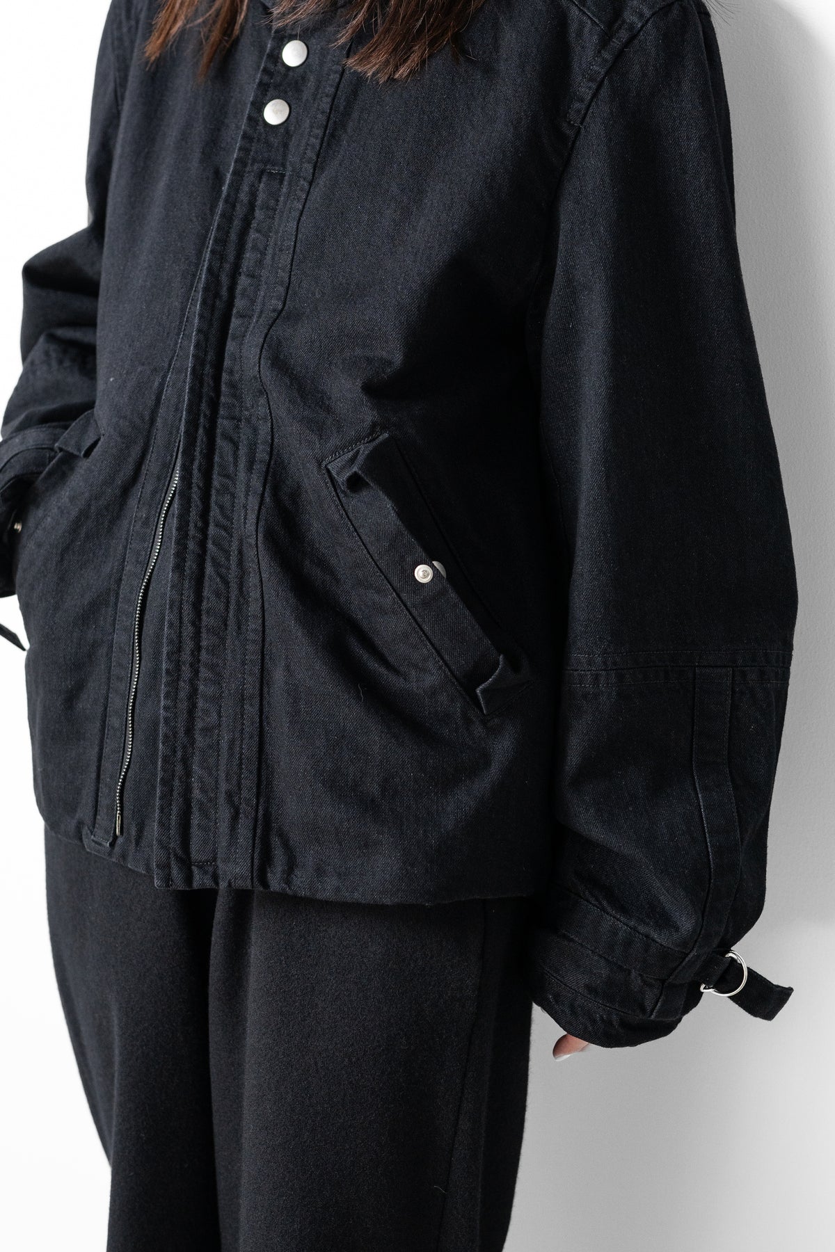 VUJA DÉ / Luca Bondage Jacket in Organic Cotton "Black"
