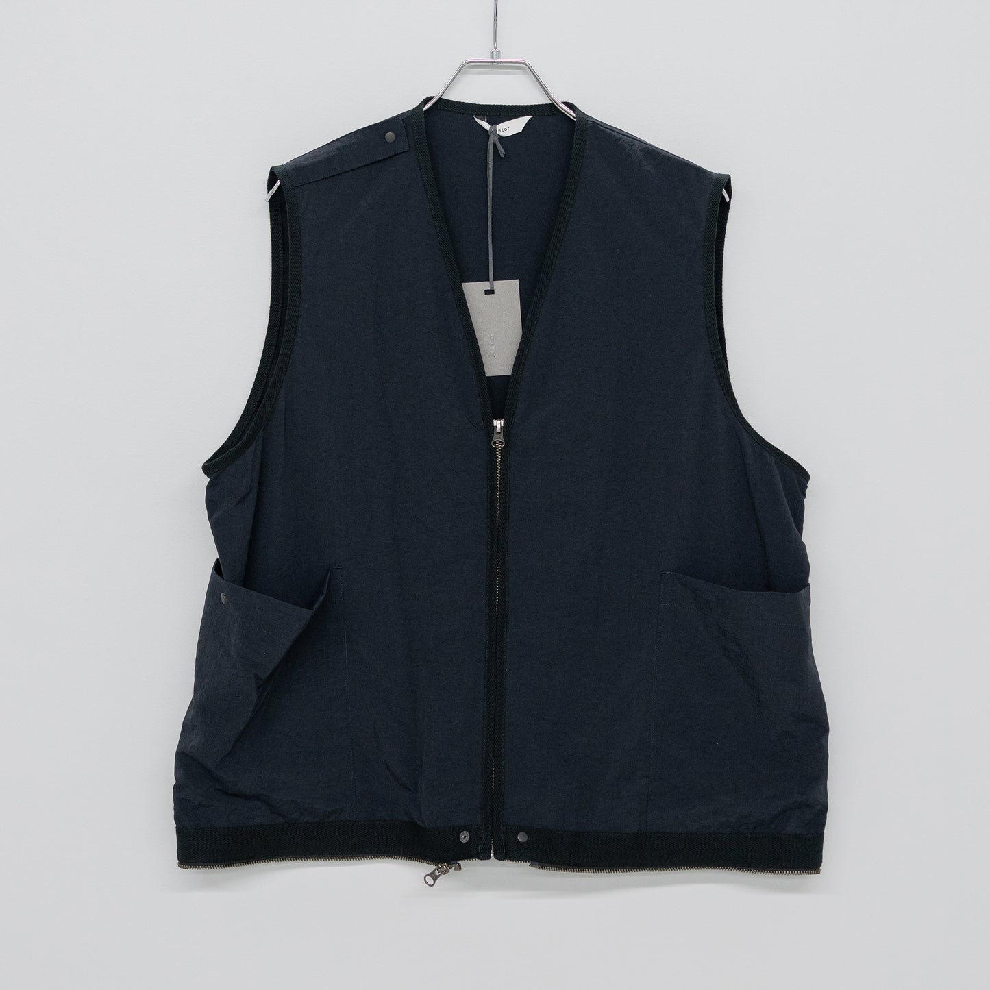 kontor/ KON-VE02251 "BLACK NAVY"