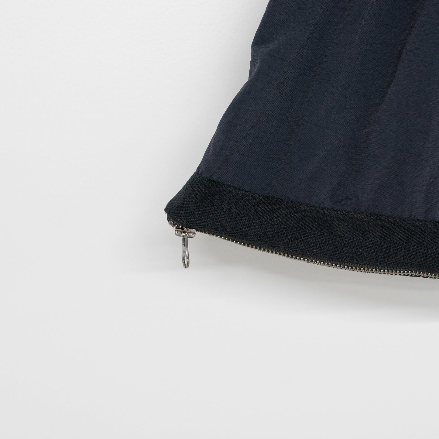 kontor/ KON-VE02251 "BLACK NAVY"