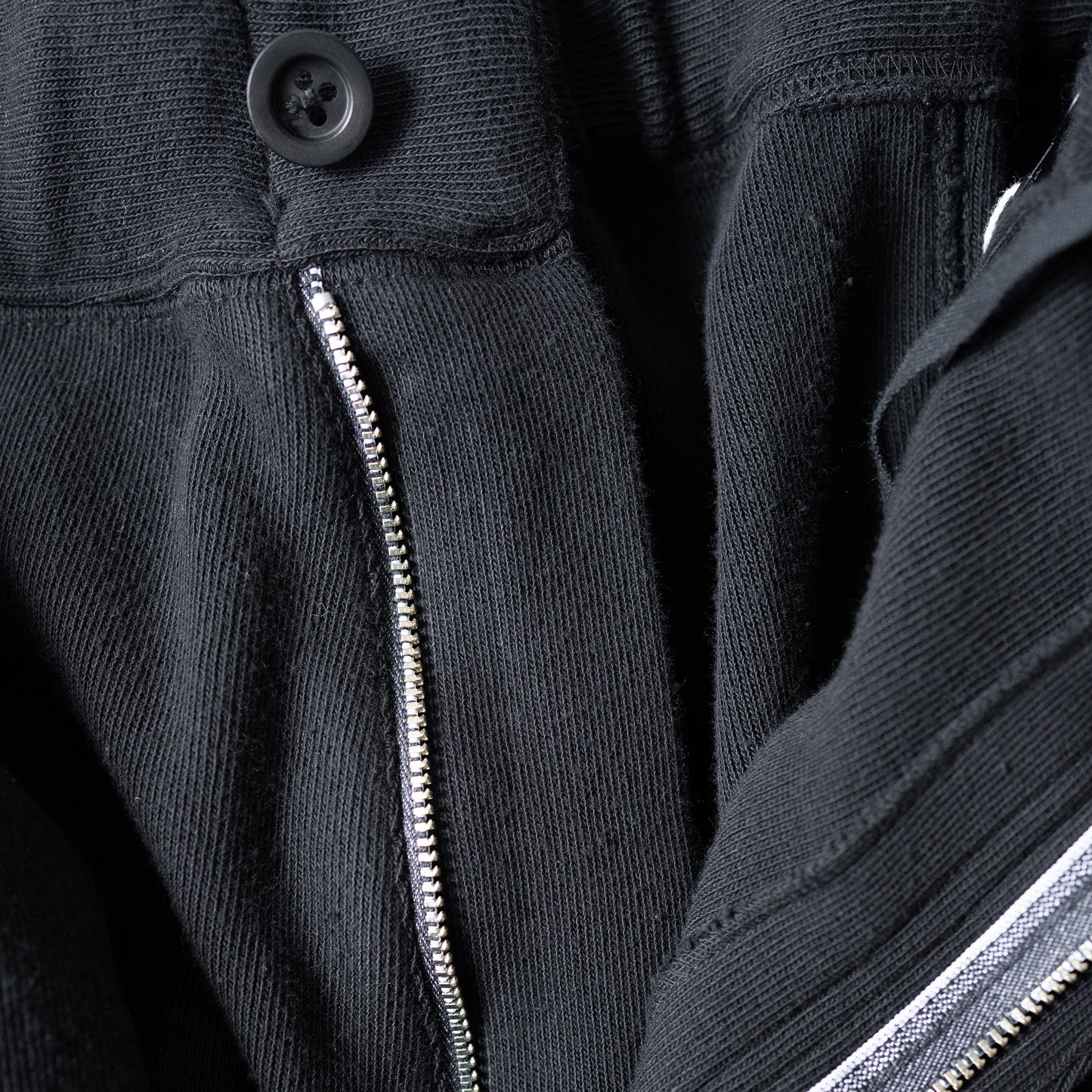 ANCELLM / SMOOTH PANEL WIDE SLACKS "BLACK"