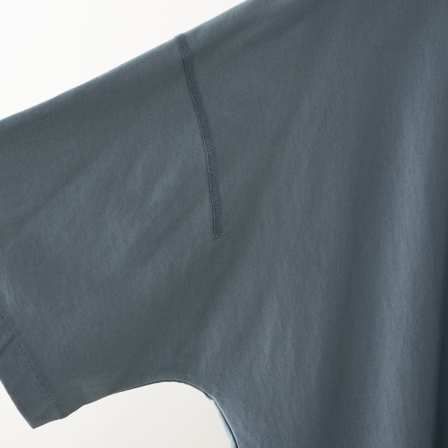 ANTHEM A/ LINKING PATTERN OG COTTON S/S Tee "BLUE GRAY"