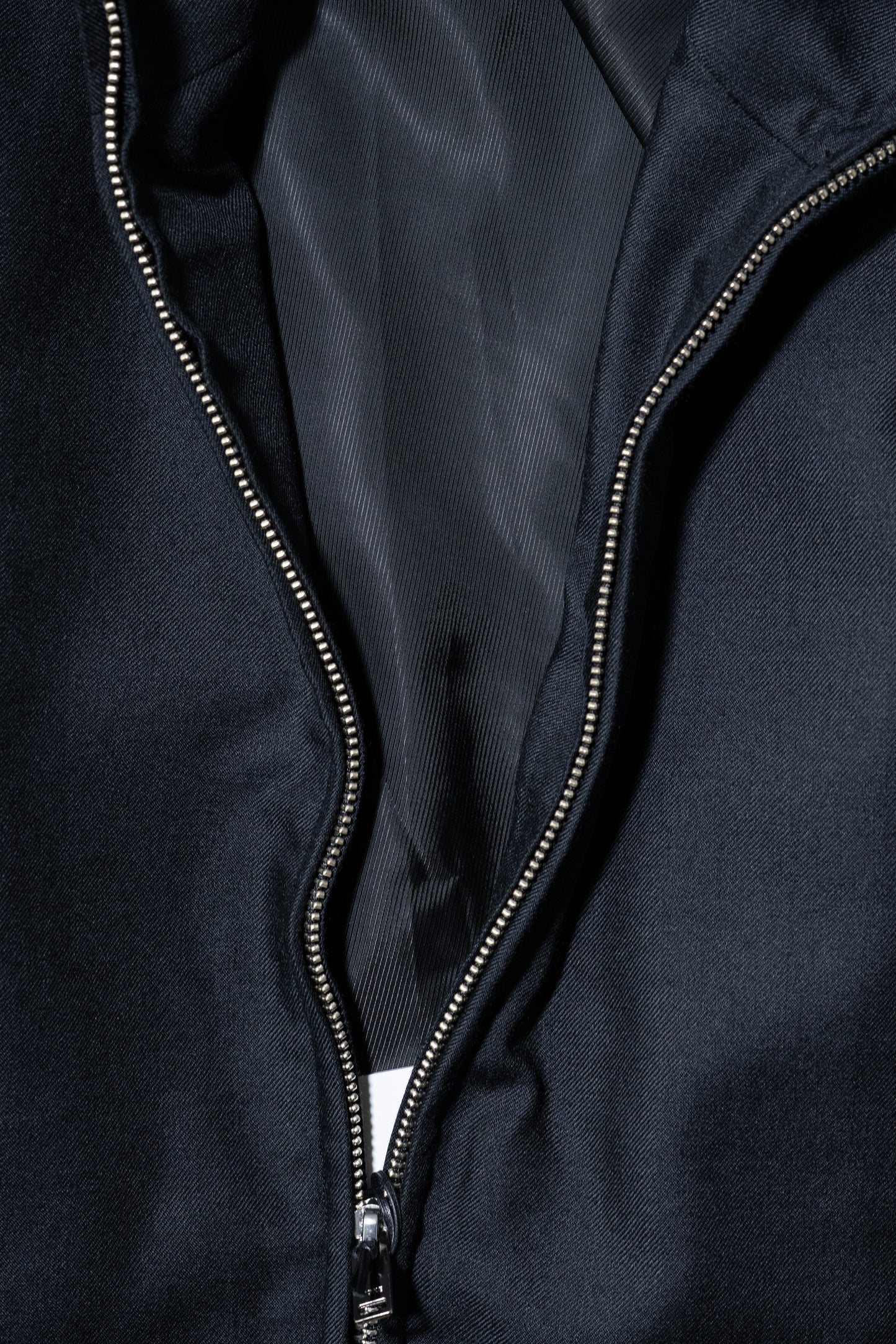 YOKE/ Sculptural Wired Zip Blouson "Carbon"