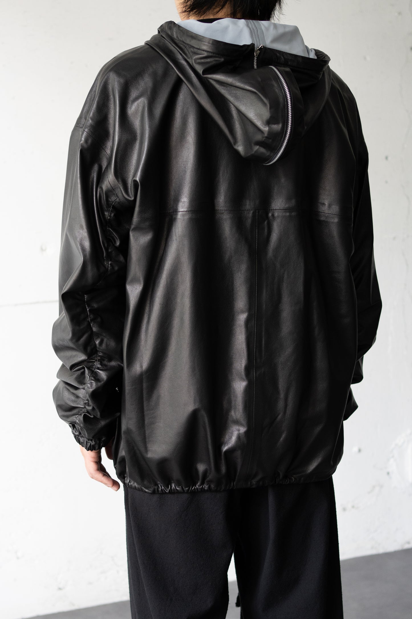 barbell object / faker jkt "black"