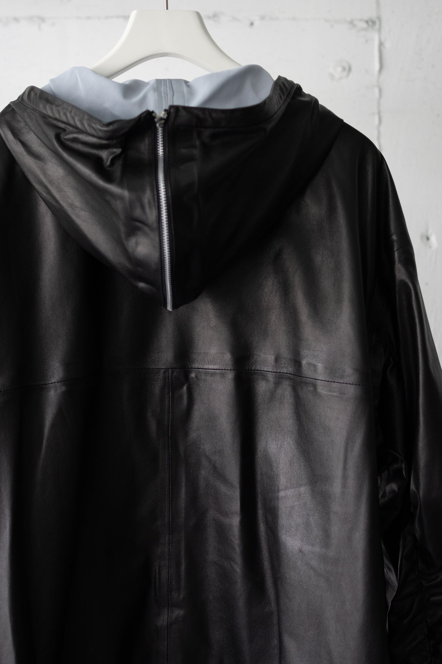 barbell object / faker jkt "black"