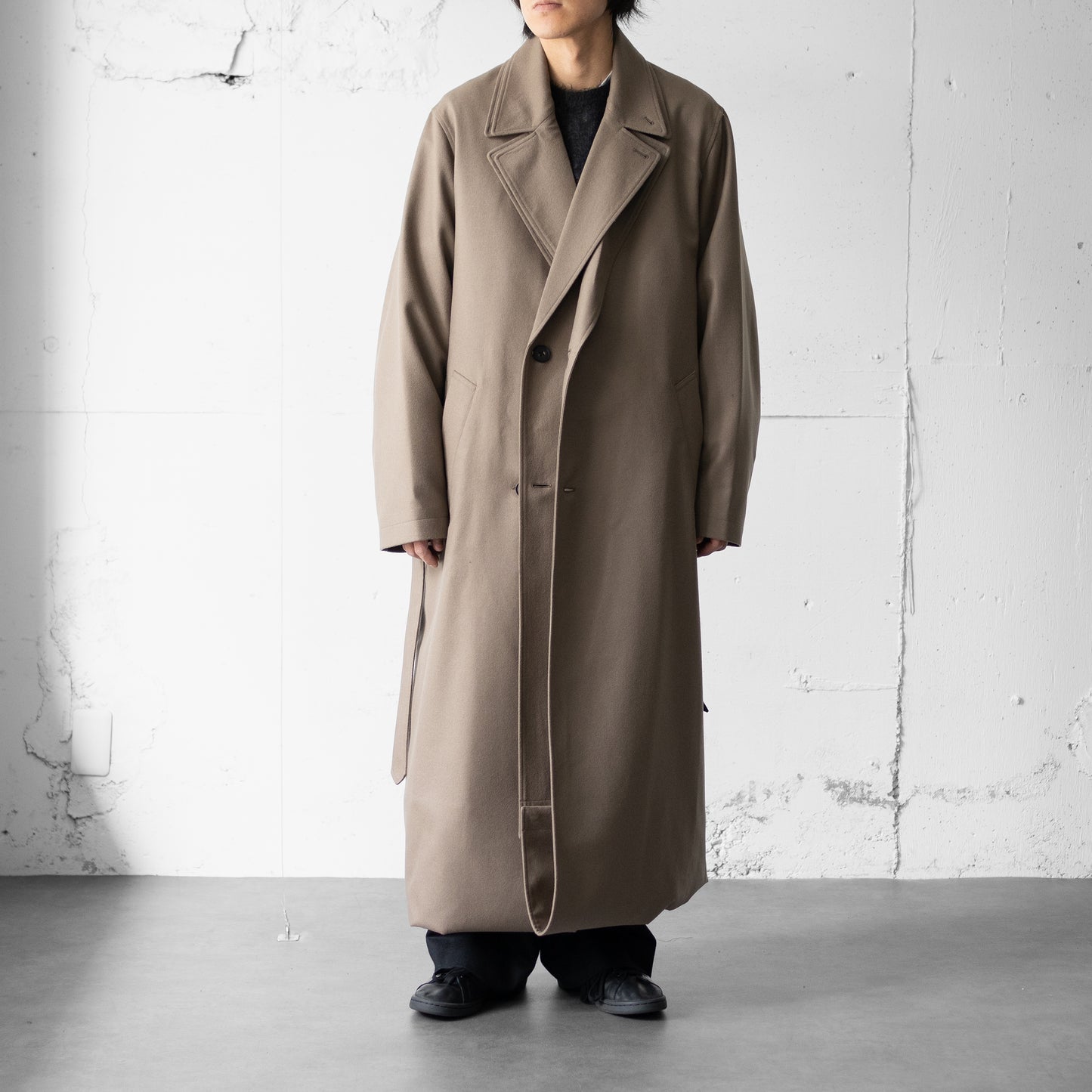 ssstein/ OVERSIZED DOCKING DOUBLE BREASTED COAT "DARK BEIGE"