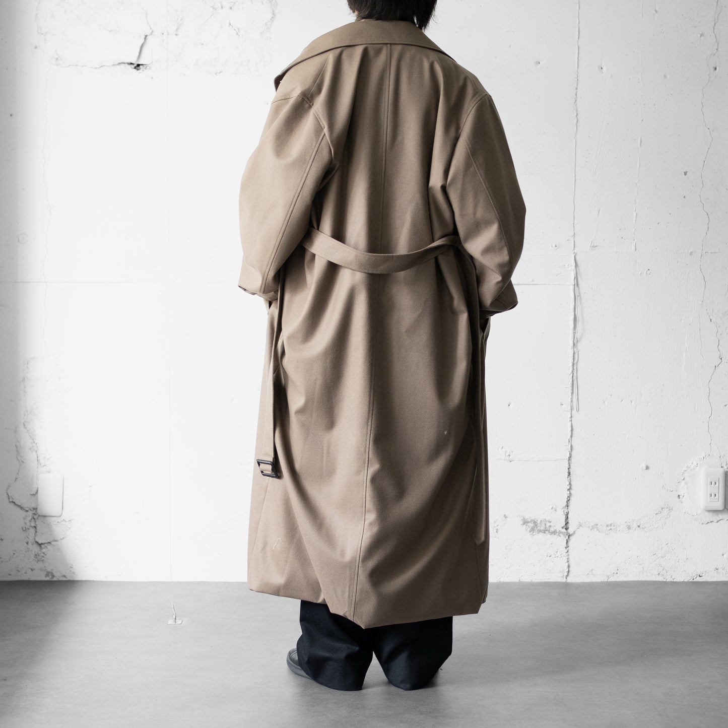 ssstein/ OVERSIZED DOCKING DOUBLE BREASTED COAT "DARK BEIGE"