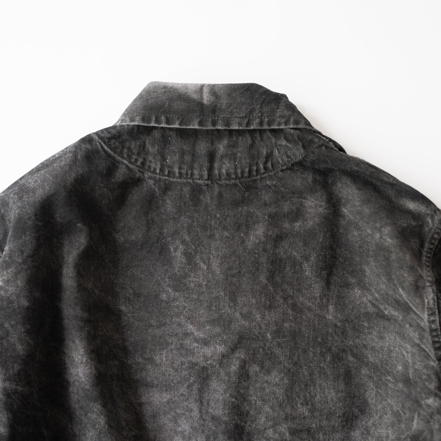 ENCOMING/ DENIM TWO POCKETS SHIRT BLOUSON "BLACK"