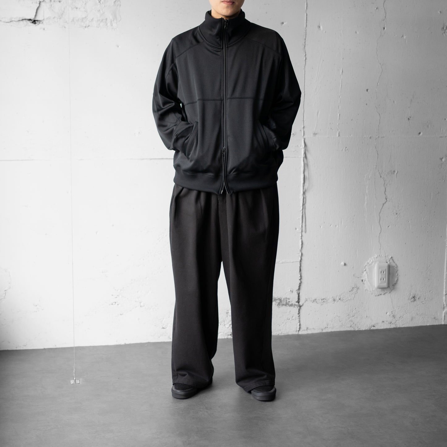 ANCELLM / DRIVERS TRACK JACKET "BLACK"