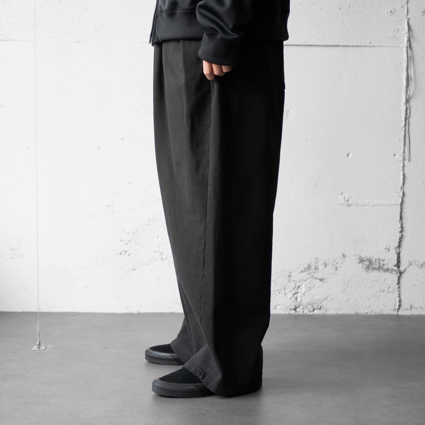 ANCELLM / TUCK SWEAT PANTS "BLACK"