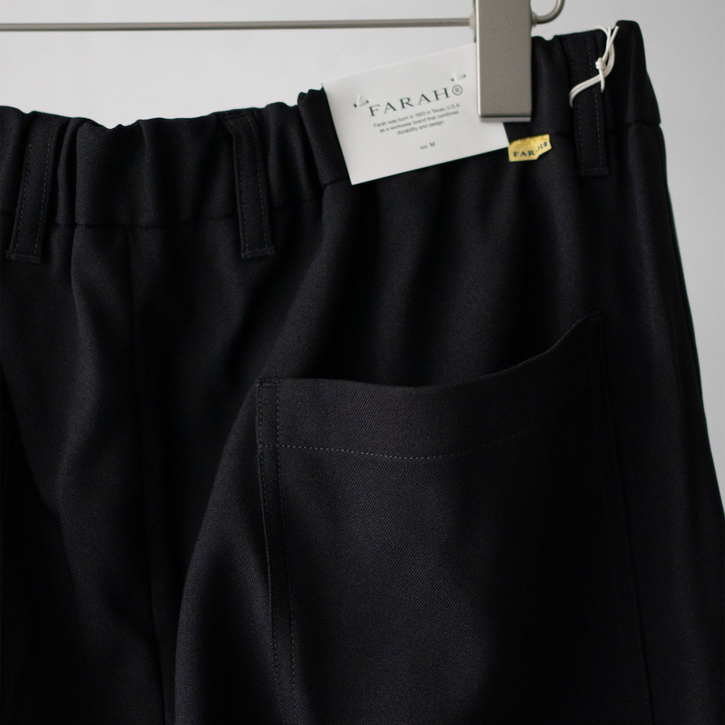 FARAH/ Easy Tapered Pants" "Black"