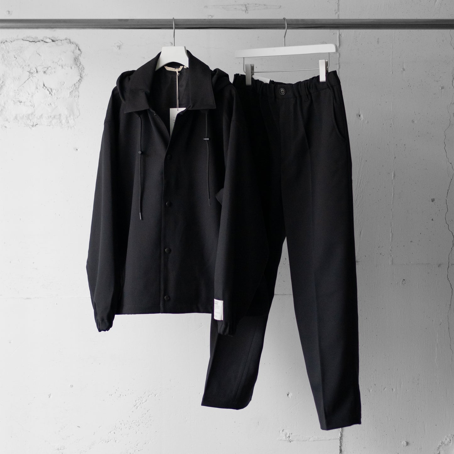 FARAH/ Easy Tapered Pants" "Black"