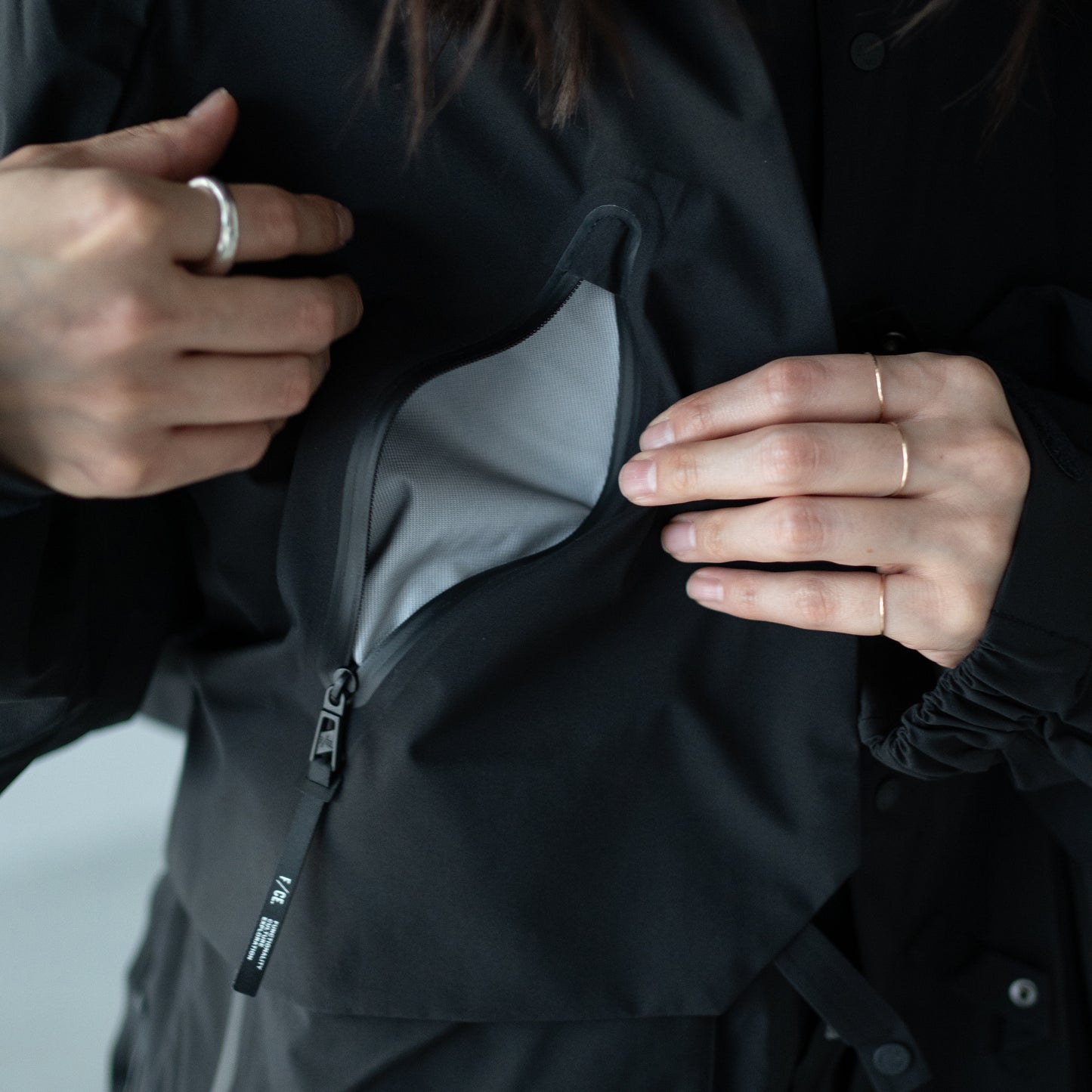 F/CE. /  PERTEX ALL-WEATHER MOUNTAIN SHELL "Black"