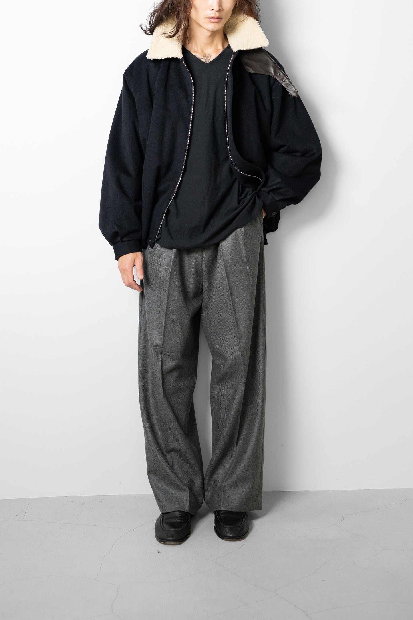 ssstein/ COMPRESSED FLANNEL LONG WIDE TROUSERS "DARK GREY"