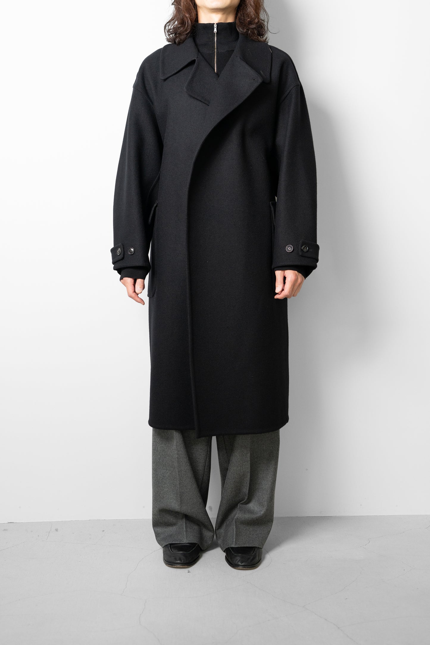 YOKE/ Wool Cashmere Double Breasted Rever Coat "BLACK"