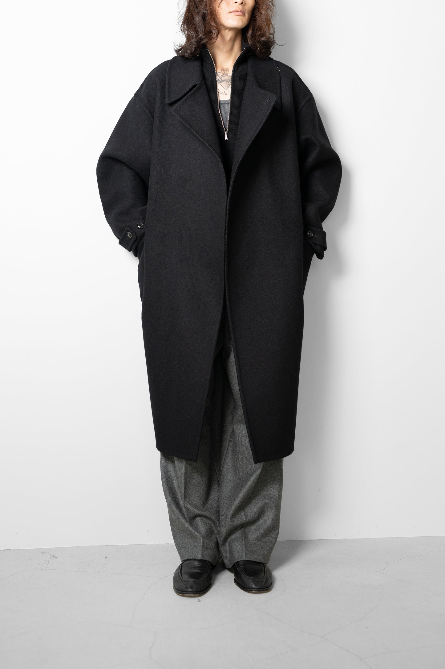 YOKE/ Wool Cashmere Double Breasted Rever Coat "BLACK"