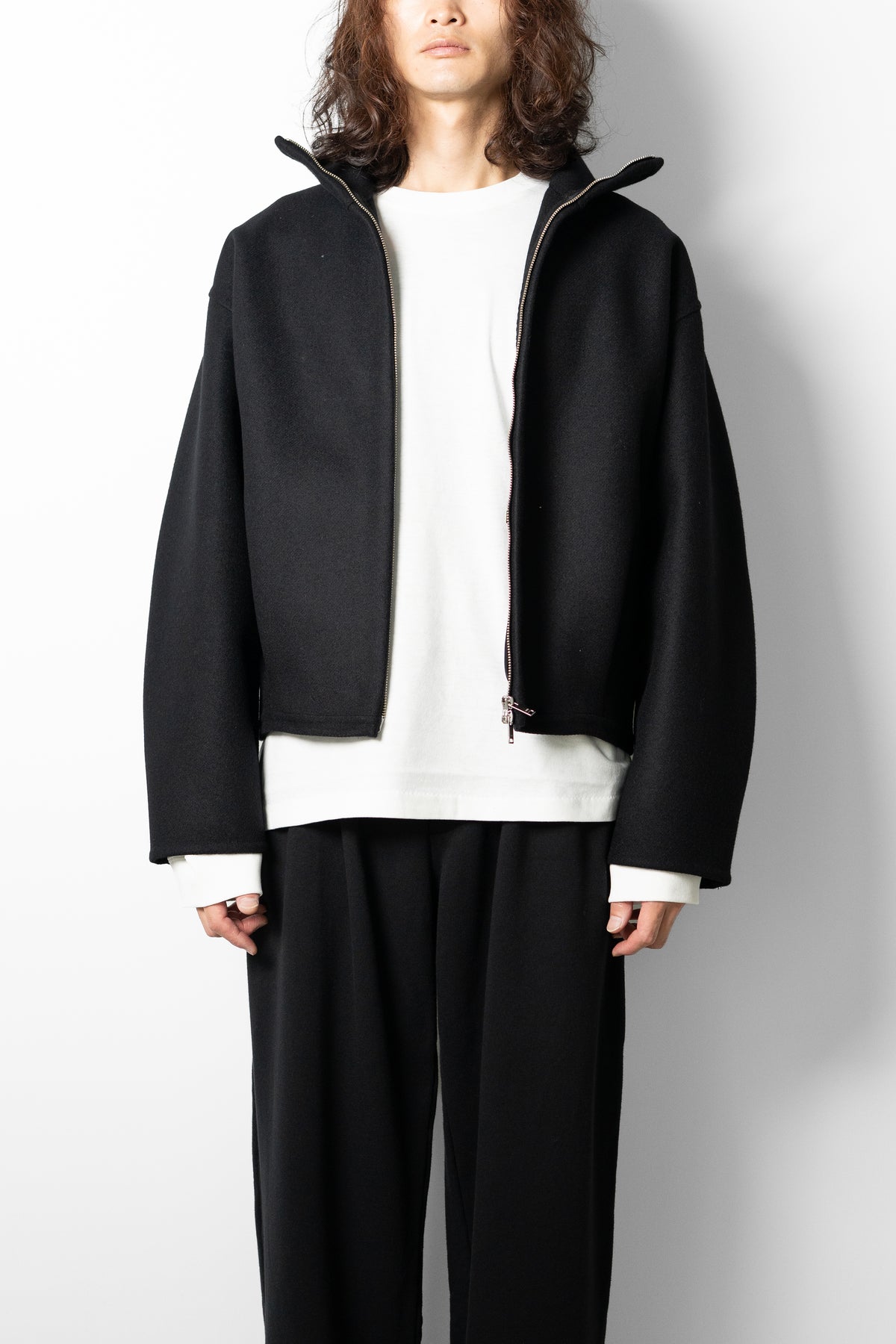 YOKE/ Wool Cashmere Balloon Silhouette Blouson "BLACK"