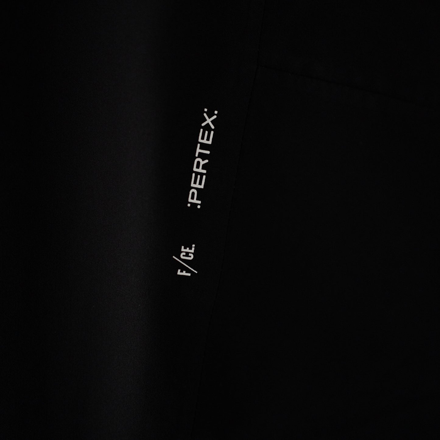 F/CE. /  PERTEX ALL-WEATHER MOUNTAIN SHELL "Black"
