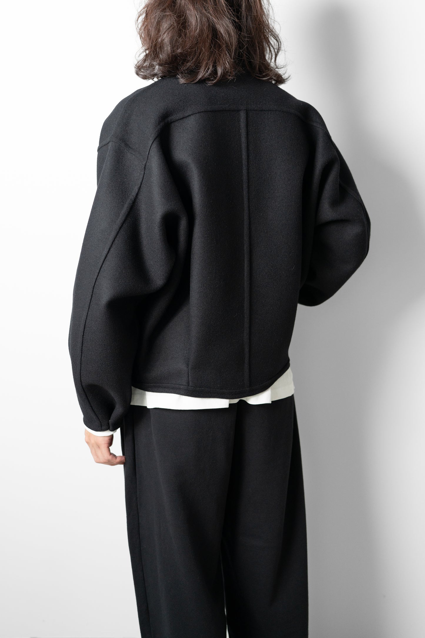 YOKE/ Wool Cashmere Balloon Silhouette Blouson "BLACK"