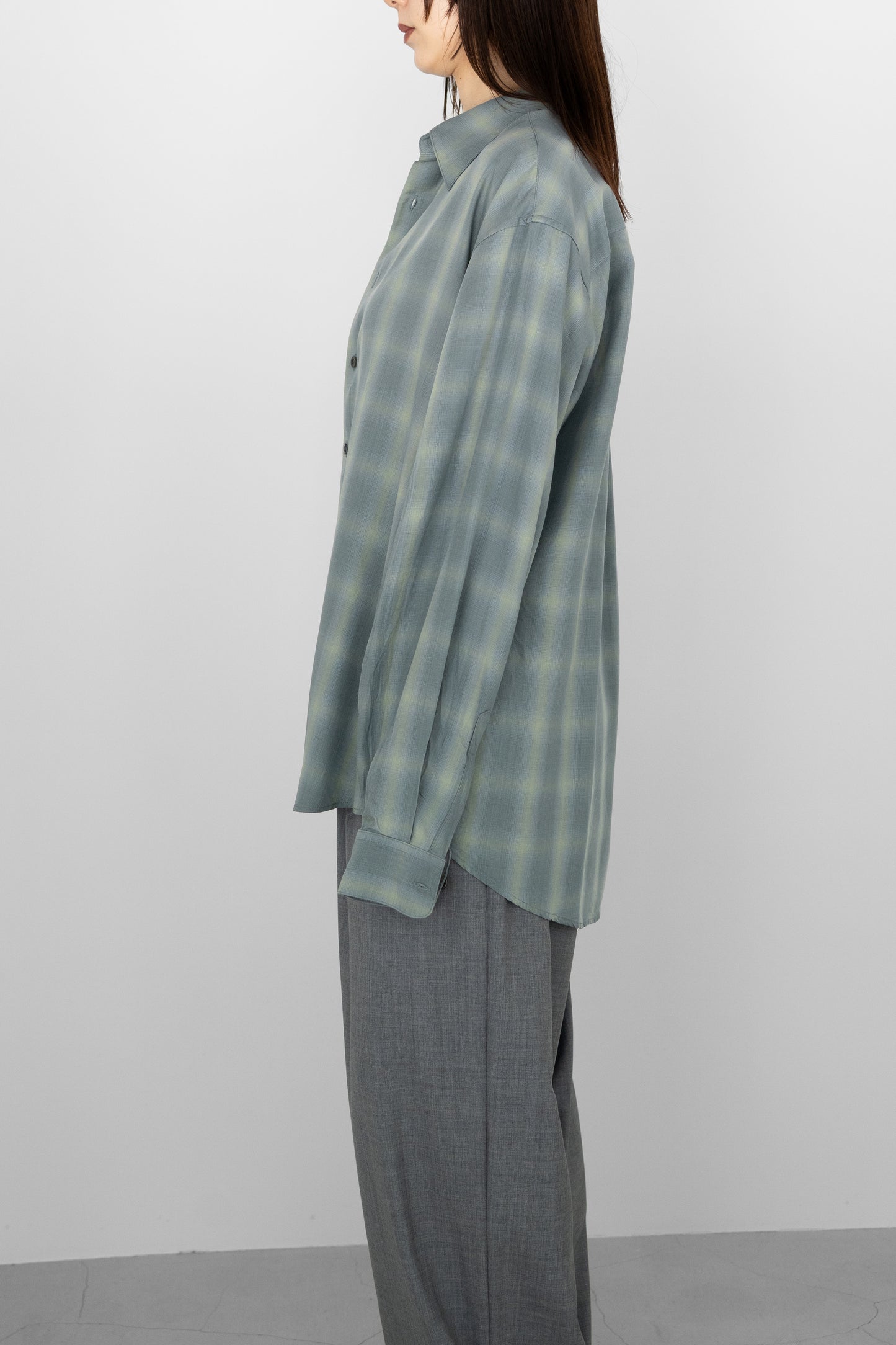 YOKE/ OMBRE PLAID REGULAR COLLAR SHIRT "MIST GREEN"